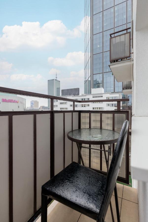 Zlota Apartment Center Of Warsaw By Noclegi Renters Esterno foto